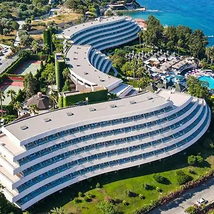 4* Feriested The Grand Blue Sky International